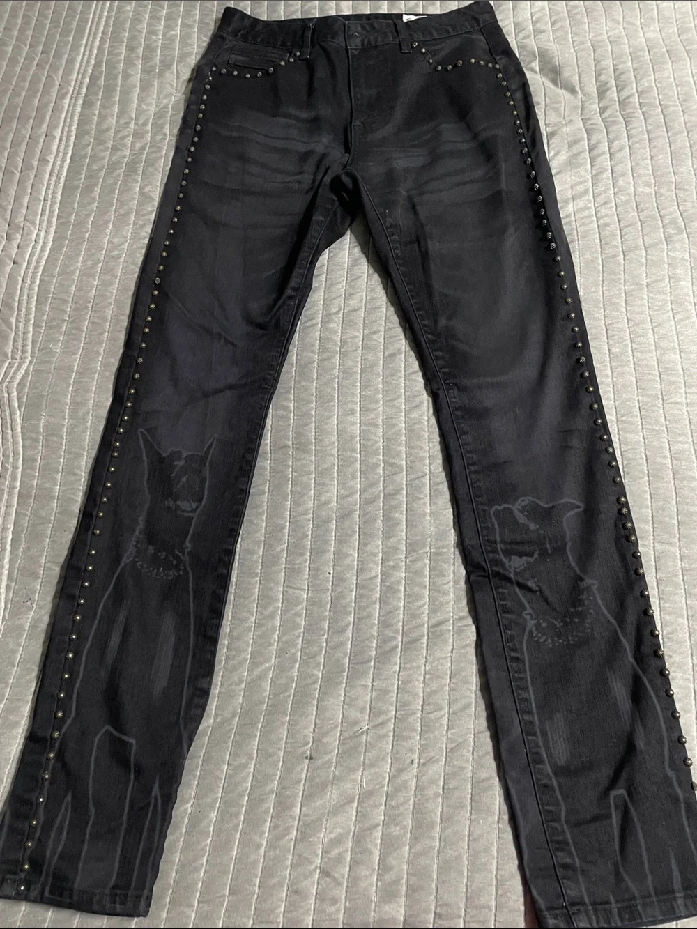 Men’s Smoke Rise Jeans with Subtle Graphic Detail